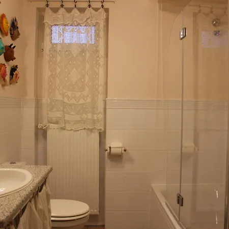 بيت للعطل Vogelsbergblick, Fernblick, Sauna, Kamin, 1700m Eingezaeunt In Alleinlage شوتن