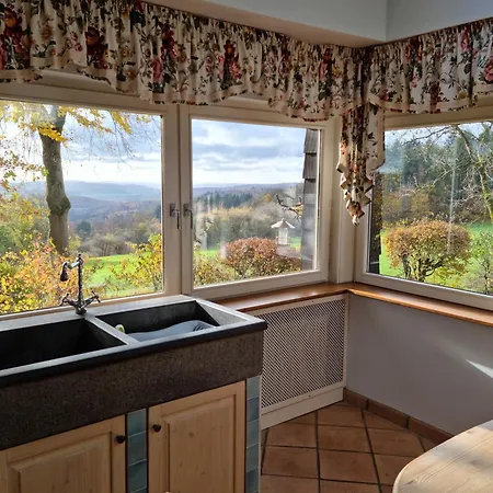 Vogelsbergblick, Fernblick, Sauna, Kamin, 1700m Eingezaeunt In Alleinlage بيت للعطل شوتن