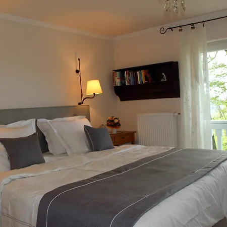 Vogelsbergblick, Fernblick, Sauna, Kamin, 1700m Eingezaeunt In Alleinlage بيت للعطل *