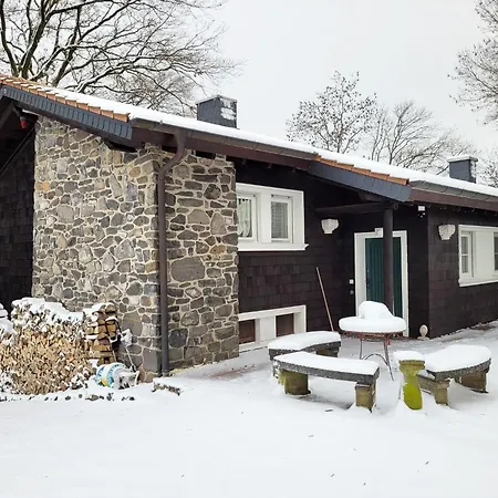 Vogelsbergblick, Fernblick, Sauna, Kamin, 1700m Eingezaeunt In Alleinlage شوتن