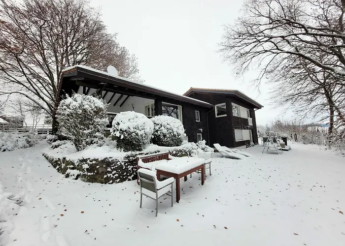 Prázdninový dům Vogelsbergblick, Fernblick, Sauna, Kamin, 1700m Eingezaeunt In Alleinlage *