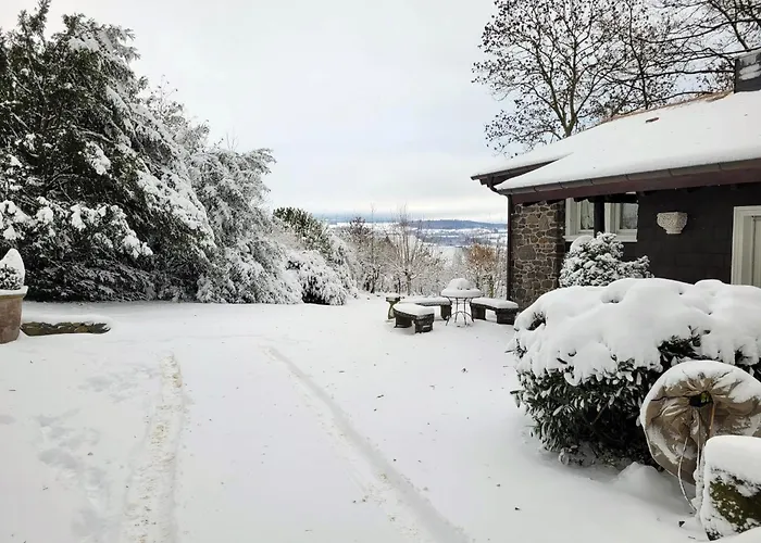 Prázdninový dům Vogelsbergblick, Fernblick, Sauna, Kamin, 1700m Eingezaeunt In Alleinlage
