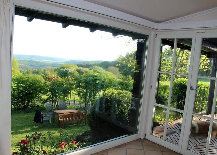 Vogelsbergblick, Fernblick, Sauna, Kamin, 1700m Eingezaeunt In Alleinlage *